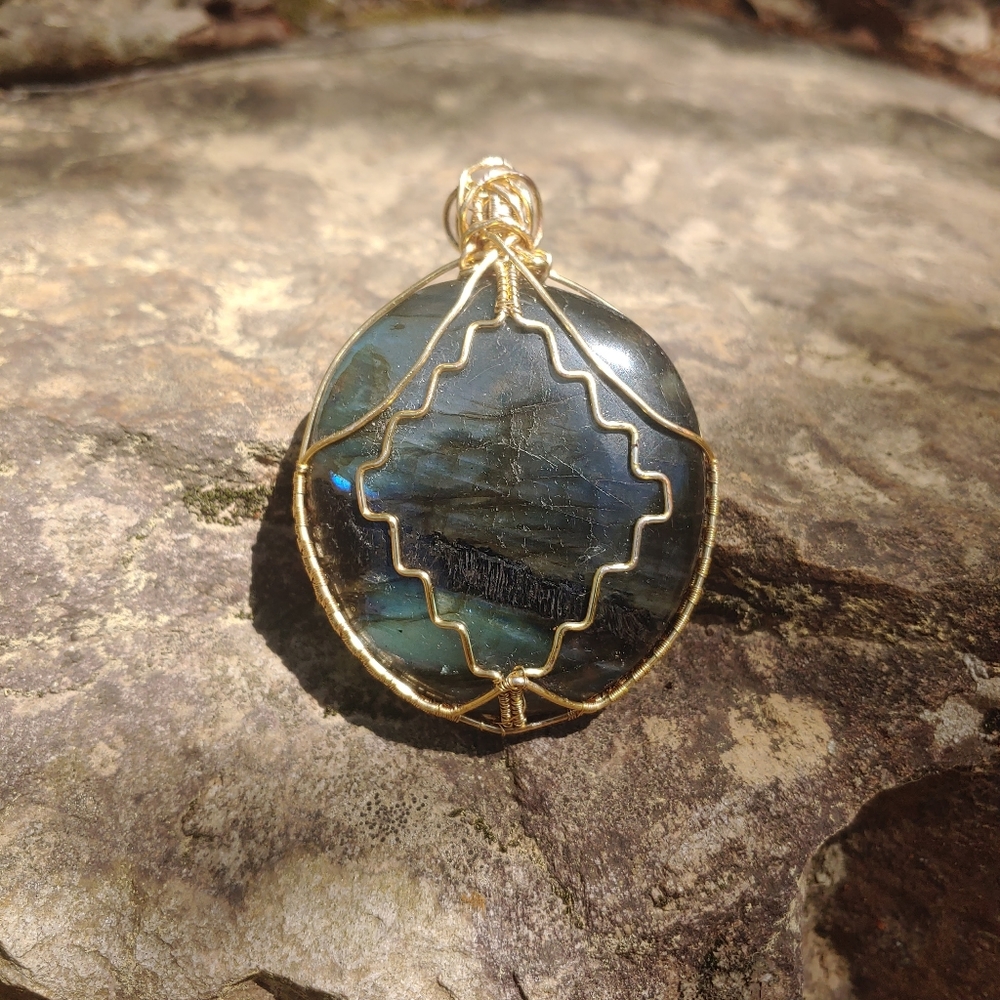 Large pendant - Picture 6 of 16